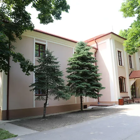 Miznah & ホテル バーチュカ・トポラ