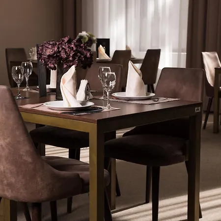 Miznah & ホテル 4*