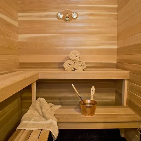 ホテル Miznah & バーチュカ・トポラ