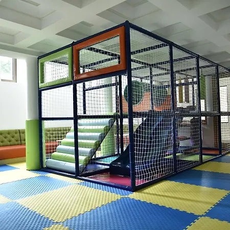 Miznah & 4* バーチュカ・トポラ