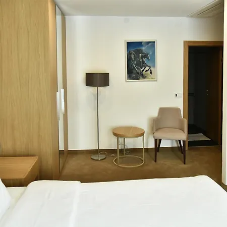 Hotel Miznah & 4*